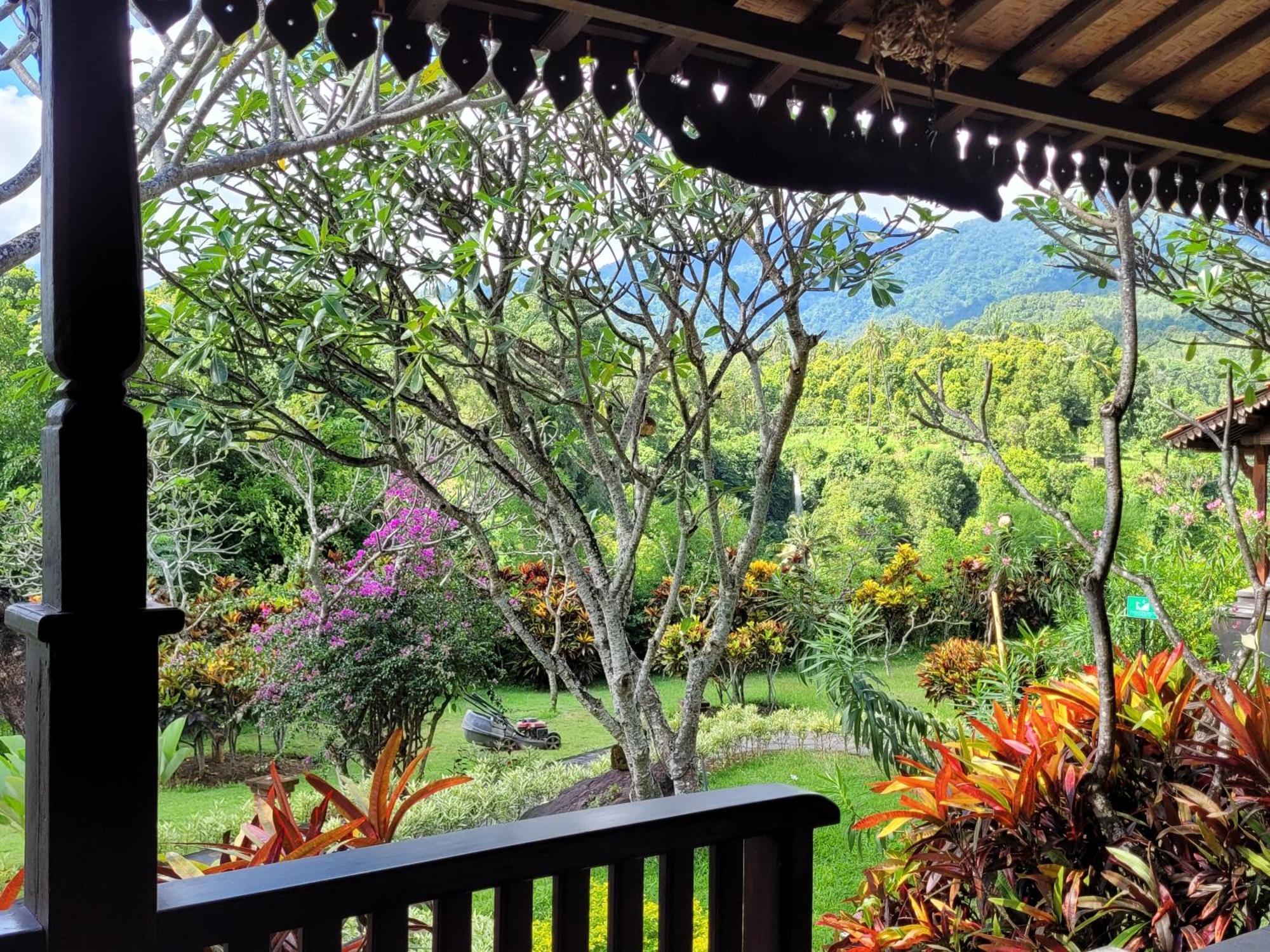 Shanti Natural Panorama View Hotel Singaraja Εξωτερικό φωτογραφία